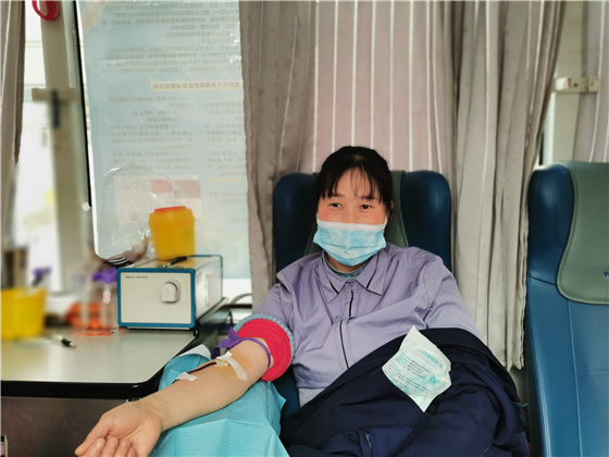 人民警察一心為民，捋袖捐血鐵血柔情——安康市公安局積極開展冬季獻(xiàn)血活動