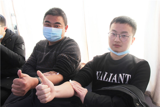 血液是生命的禮物——中國聯(lián)通安康市分公司、安康大數(shù)據(jù)運(yùn)營(yíng)有限公司聯(lián)合開展冬季應(yīng)急獻(xiàn)血活動(dòng)